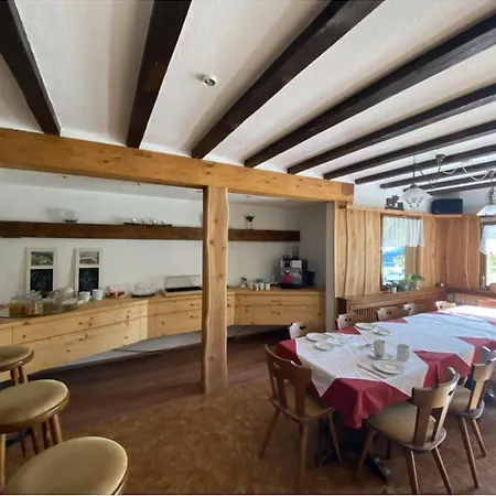 Hofeck بيرنو ام سشوارتزال