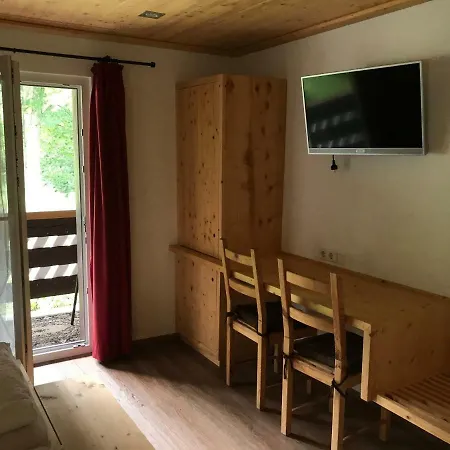 Hofeck بيرنو ام سشوارتزال